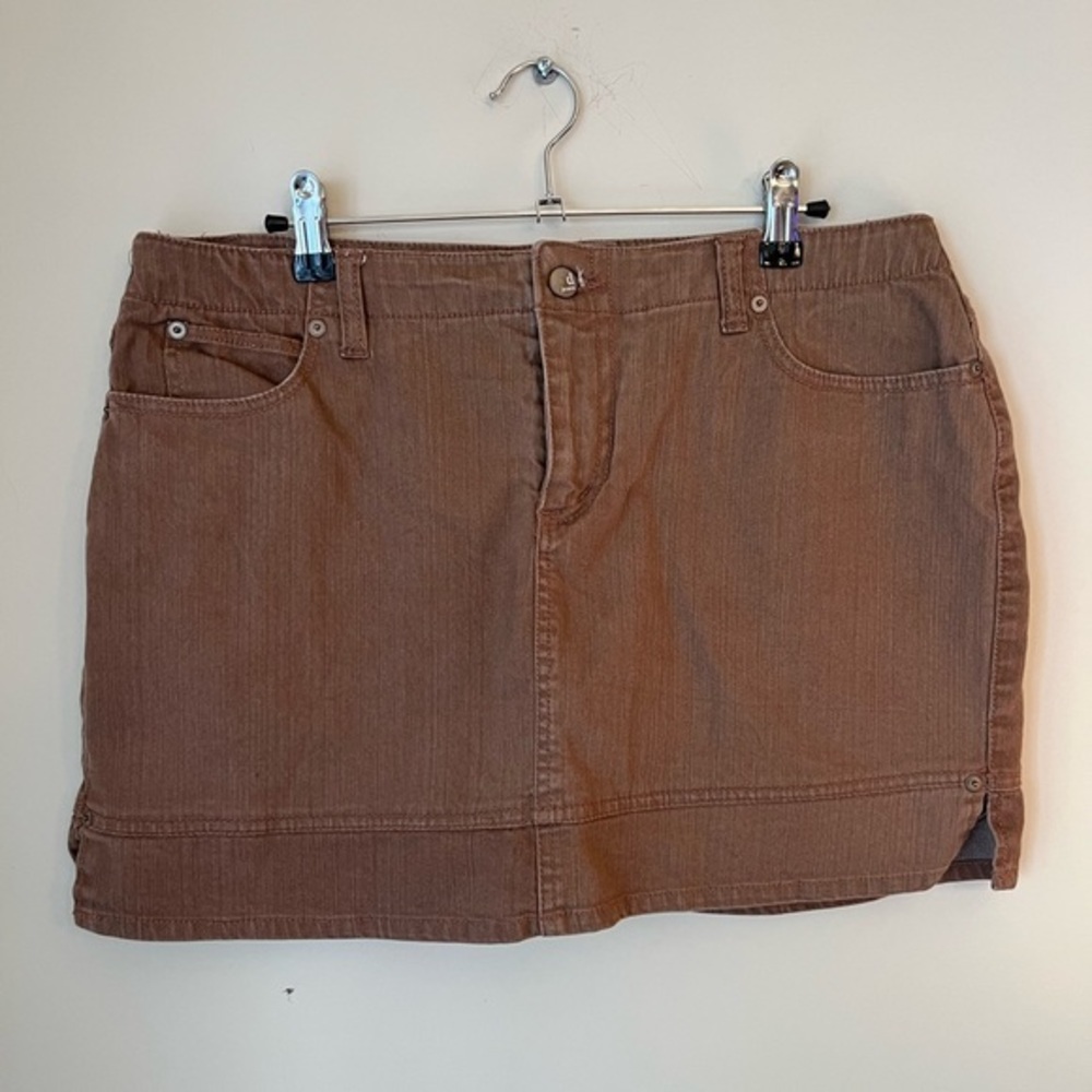 d. jeans Women's Shorts Skort Size 12 Brown